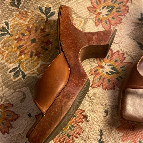 90’s does 70’s vintage Steve Madden chunky heels. - Picture 5 of 6